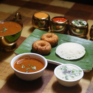Idli Vada