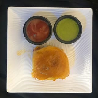 (Veg) Butter-Roasted Vada Pav